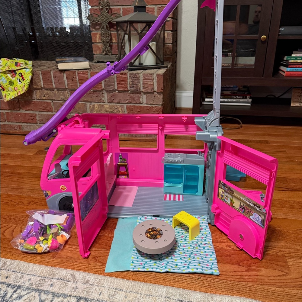 Barbie Camper / RV Playset